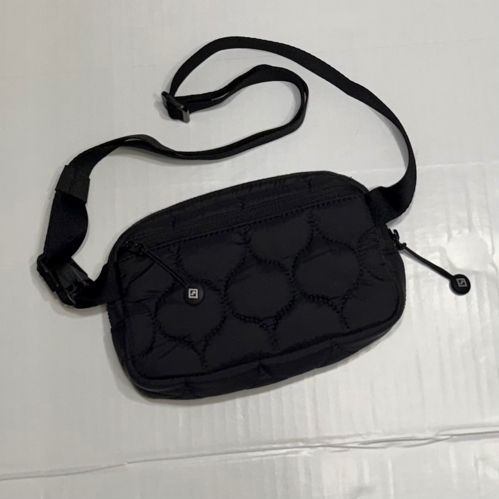 Vera Bradley ReActive Belt Bag Black Quilted Crossbody Fanny Pack 28448-481